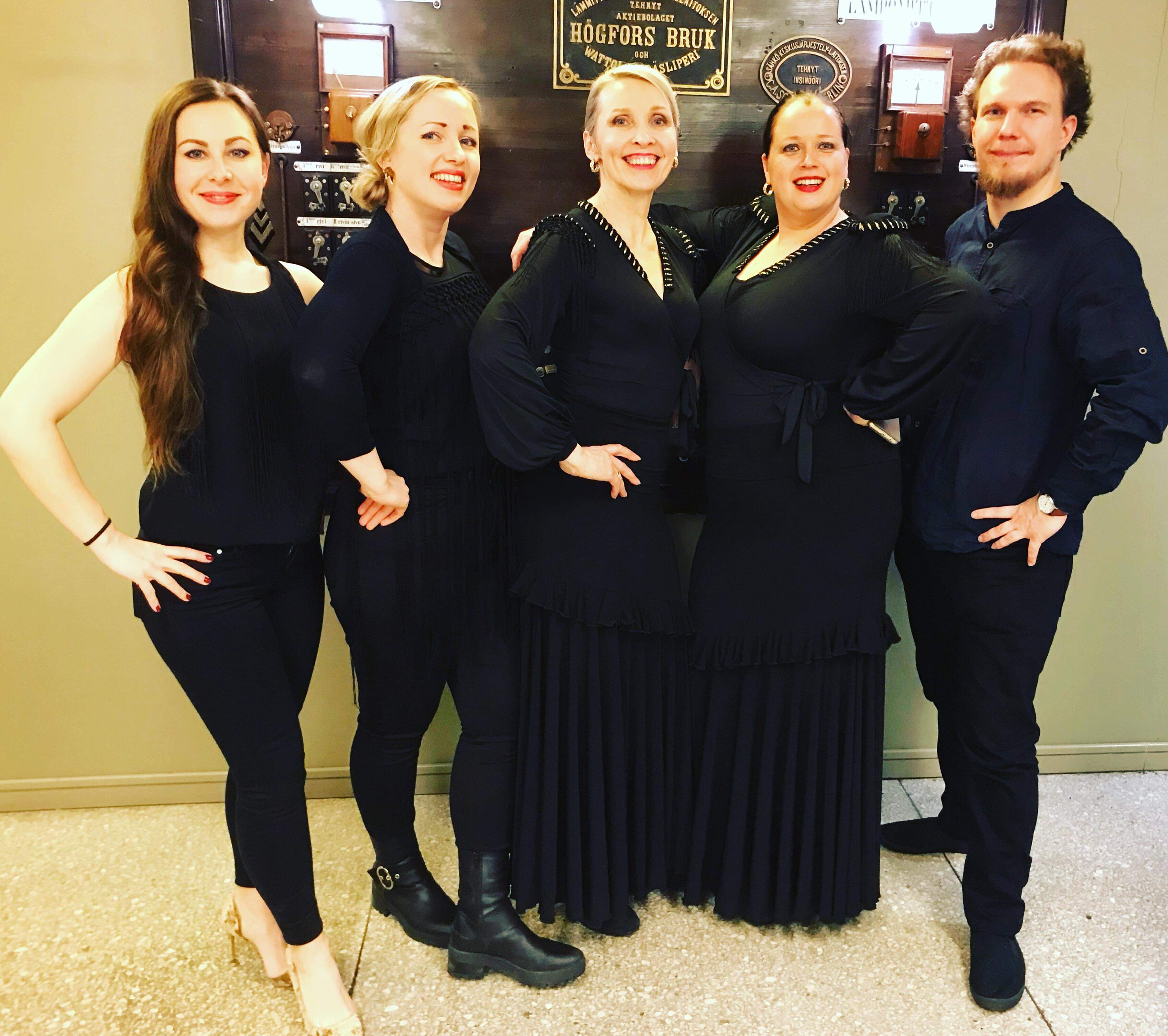 received_387048558774386