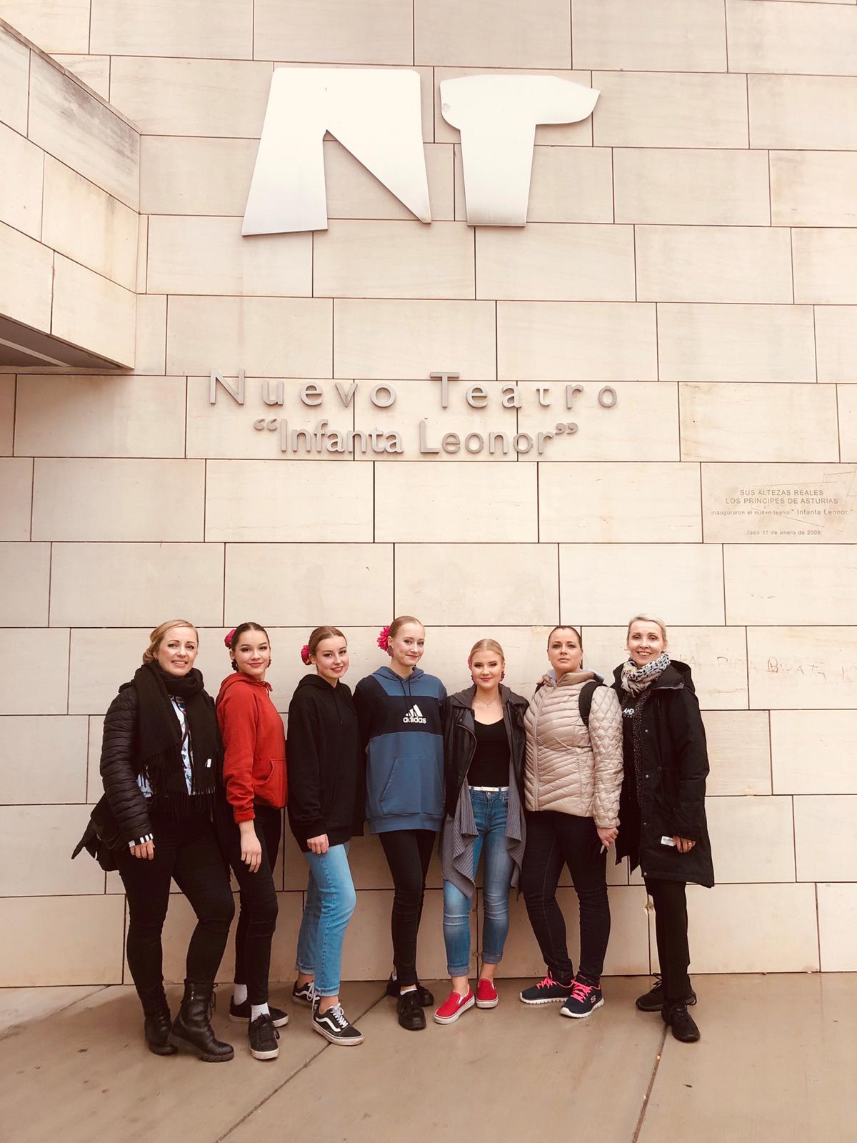 Teatterilla Christian Robinson